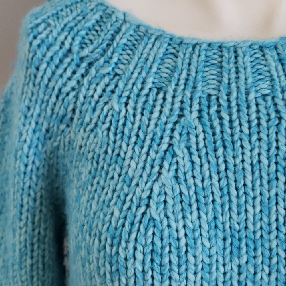 New York & Company Thick Knit Cropped Teal Pullover Sweater, Size S - Picture 8 of 12